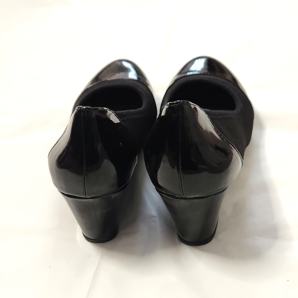 Life Stride Julianna Wedge Pump - Picture 6 of 10